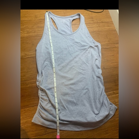 Athleta women’s small momentum seamless fitted tank - Picture 7 of 9